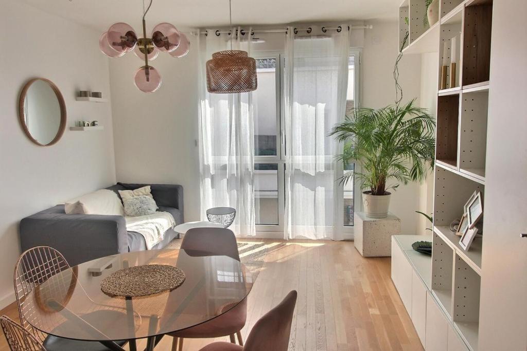 Apartamento Le Toit Du Montvalerien Suresnes Exterior foto