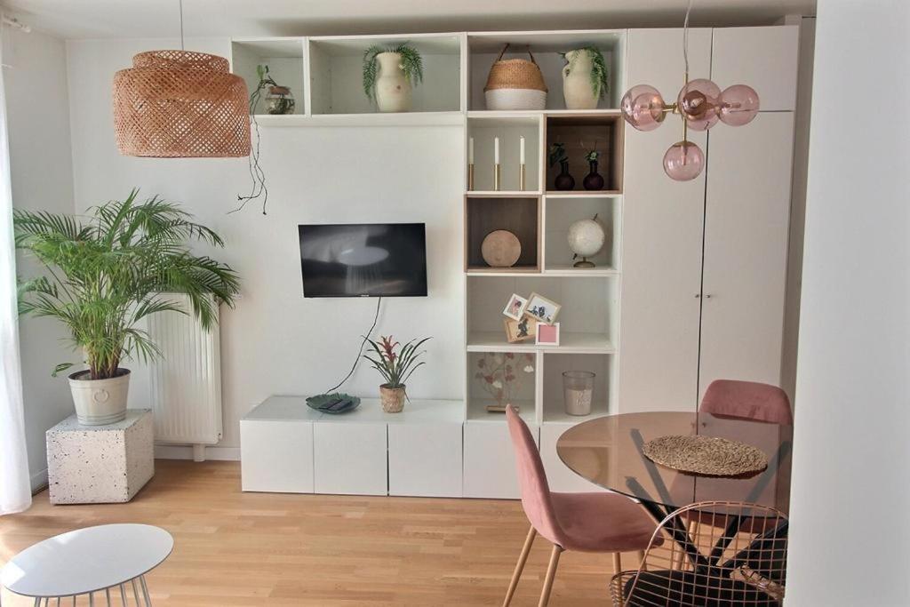 Apartamento Le Toit Du Montvalerien Suresnes Exterior foto